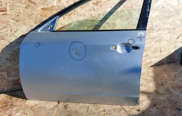 Subaru Impreza III Front door