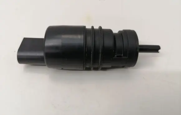 Mercedes-Benz E W212 Windscreen/windshield washer pump 2218690121