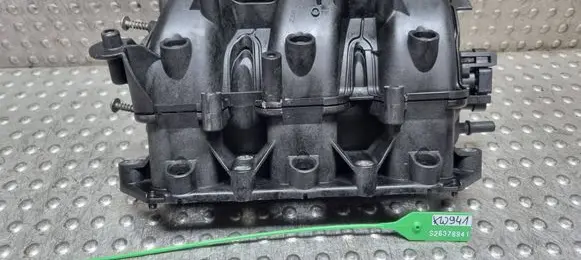 Volkswagen Polo VI Intake manifold S26378941 05C129712C 05C129714C