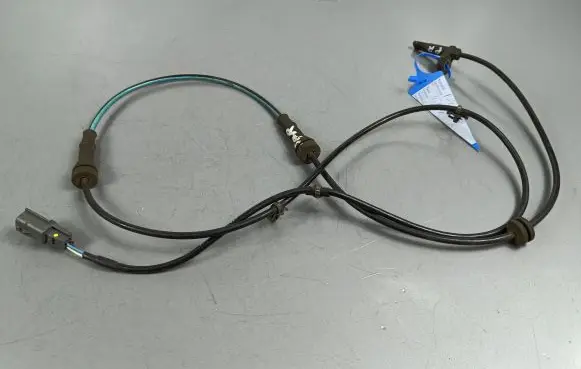 Nissan Pulsar ABS brake wheel speed sensor 54354117A2