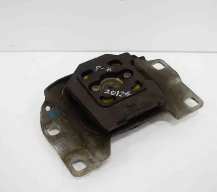 Ford Focus Engine mount bracket 322A69A