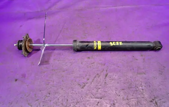 BMW X3 E83 Rear shock absorber/damper G1235