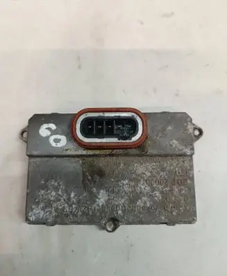 BMW 5 E60 E61 Headlight ballast module Xenon 00829000