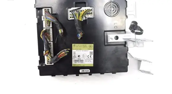 SsangYong Korando Central body control module 8771034530