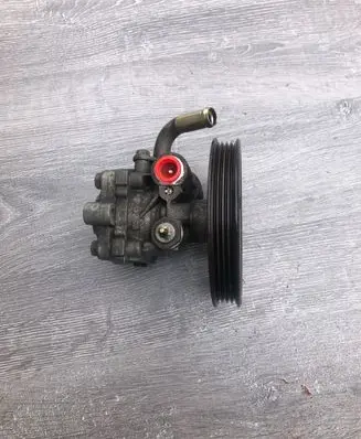 Suzuki Baleno EG Power steering pump