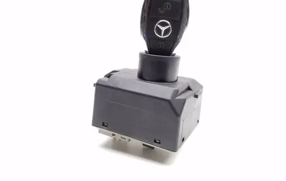Mercedes-Benz A W176 Ignition lock A2469054702