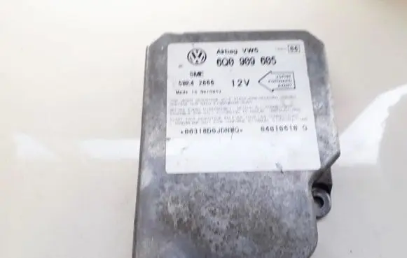 Volkswagen PASSAT B5.5 Airbag control unit/module 6q0909605 5wk42866