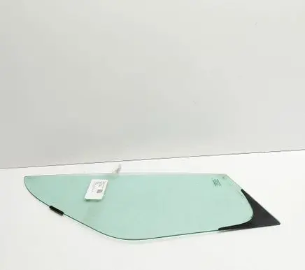 Renault Master III Front door vent window glass four-door 802638962R 43R001582