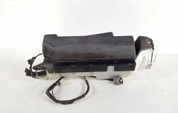 Toyota Corolla E120 E130 Fuse module 82741-02030