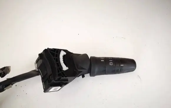 Nissan X-Trail T30 Wiper control stalk 252608h905