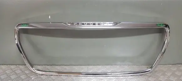 Peugeot 208 I Front bumper upper radiator grill AA36700571