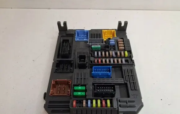 Peugeot Partner III Central body control module 9830707780