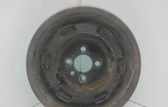 Audi A4 S4 B5 8D Crankshaft pulley 058105251E