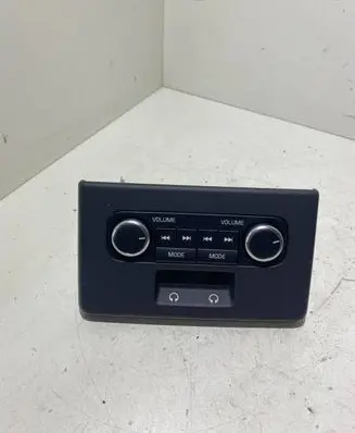 Volvo V70 Head unit multimedia control 39869676 12W47E05