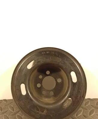 Volkswagen Golf IV Crankshaft pulley 06A105255F