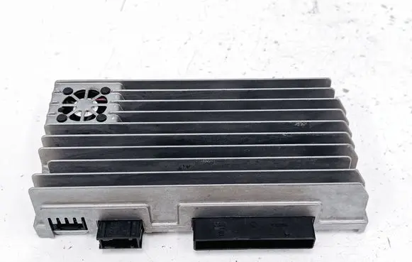 Audi Q5 SQ5 Sound amplifier 8T0035223AN