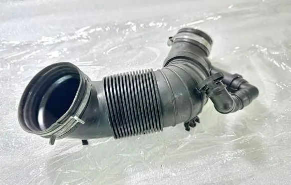 Seat Leon (1P) Air intake hose/pipe 3C0129654P 03G103493E