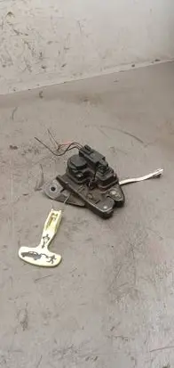 Chrysler Sebring (ST-22 - JR) Loading door lock 226AAA 1244