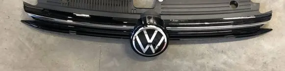 Volkswagen Golf VIII Front grill 5H0853651BD 894654100 VW380PAKSG