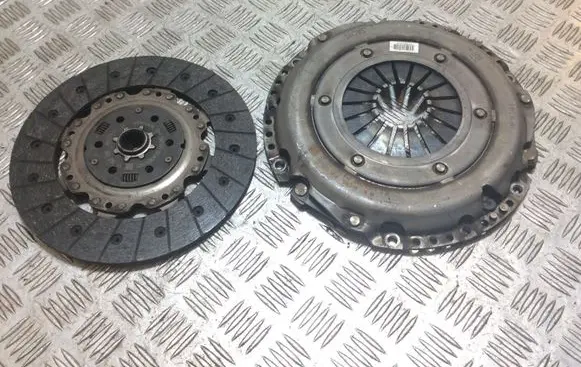 Opel Insignia A Clutch pressure plate 55562386 55571808