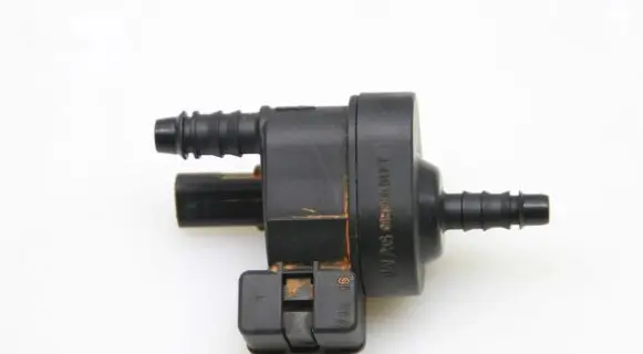 Volkswagen Golf VII Valve 06H906517T