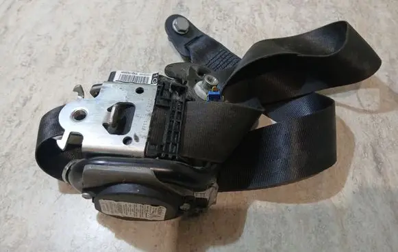 Peugeot 508 Front seatbelt 96863018XX