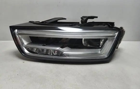 Audi Q3 8U Headlight/headlamp 8U0941033A