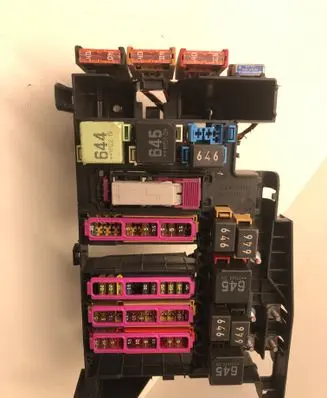 Audi A8 S8 D4 4H Fuse box set 4H0907348C PA66GF15