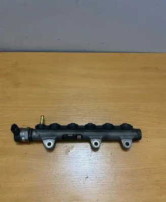 Fuel main line pipe