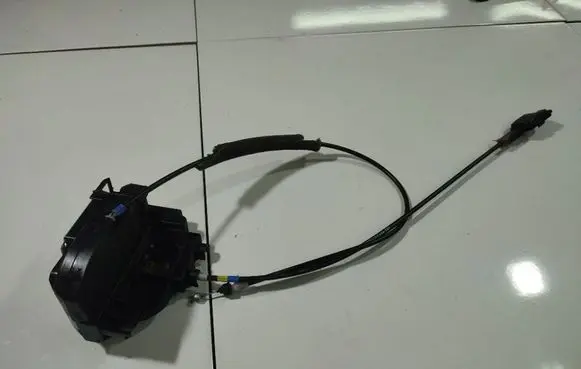 Nissan Note (E11) Rear door lock