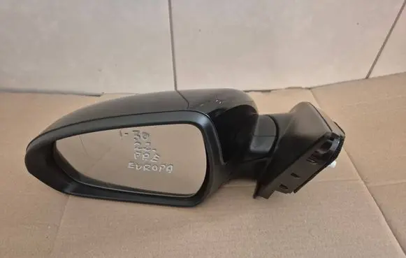 Hyundai i30 Front door electric wing mirror 87610G4211