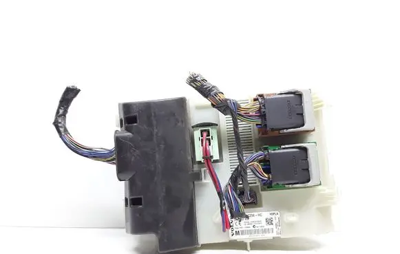 Volvo XC60 Fuse module 31254837 AG9T14C256HC