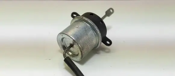 Volkswagen Sharan Vacuum valve 
