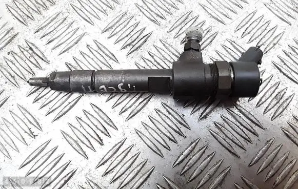 Opel Zafira B Fuel injector 0445110165