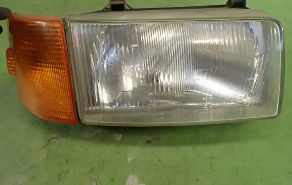 Volkswagen Transporter - Caravelle T4 Headlight/headlamp