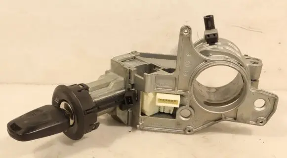 Opel Astra H Ignition lock 4F211A