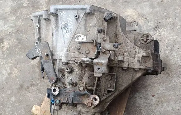 Nissan Qashqai+2 Manual 6 speed gearbox BB60D 5746764