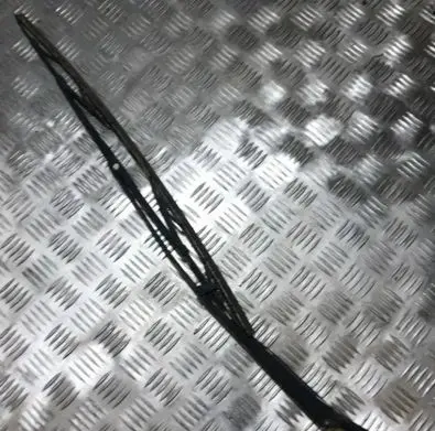 Fiat Punto (176) Front wiper blade arm