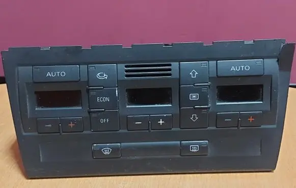 Audi A4 S4 B7 8E 8H Climate control unit 8E0820043AL