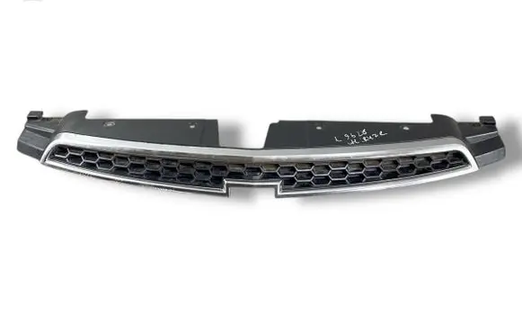 Chevrolet Cruze Front bumper upper radiator grill 96832951