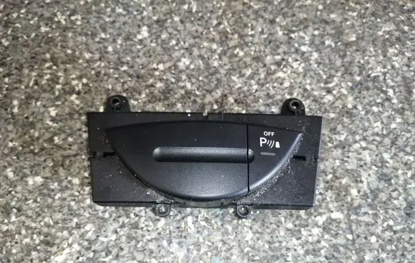 Mercedes-Benz E W211 Parking (PDC) sensor switch 2118216958