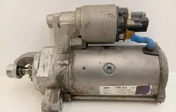Audi Q7 4M Starter motor 057911022