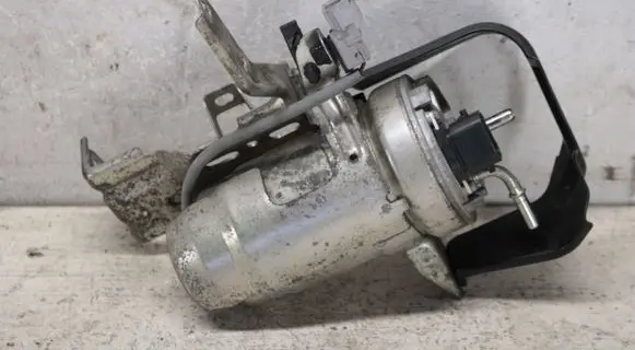 Toyota RAV 4 (XA40) Fuel filter housing 2330053020 1863200061