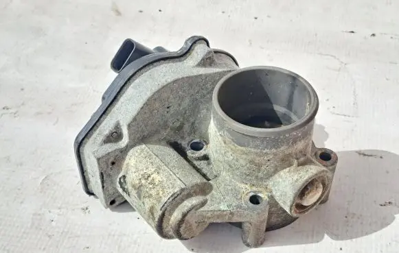 Volvo V50 Throttle valve VP4F9U9E928BA 2S6U9E928D