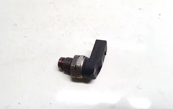 BMW 7 E65 E66 Fuel pressure sensor 0281002497 06-12-14002127