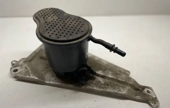 Audi A5 Active carbon filter fuel vapour canister 8W0201799C