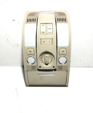 Audi Q7 4L Front seat light 4L0947135P 18550234 3550091