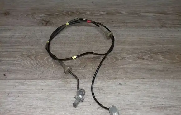 Volvo XC70 ABS rear brake sensor 10071162123 30773742
