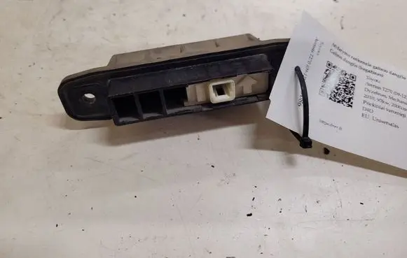 Toyota Avensis T270 Tailgate/trunk/boot exterior handle 0505A95