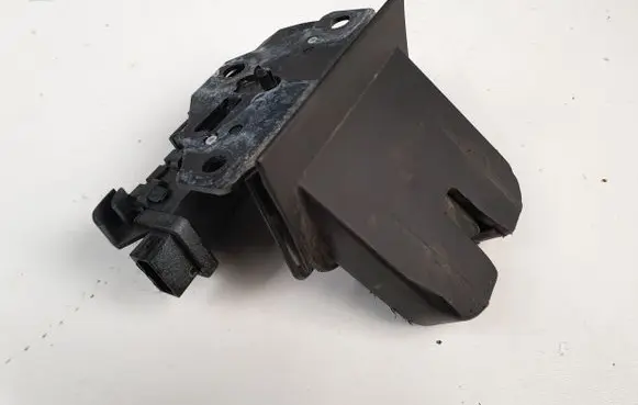 Audi A6 S6 C6 4F Tailgate/trunk/boot lock/catch/latch 4F9955711B